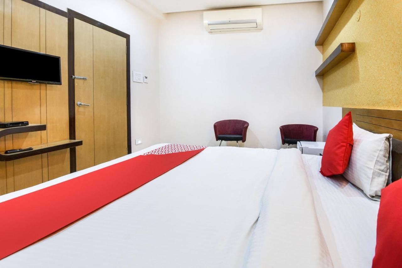 Oyo 30414 Hotel Us Residency Aurangabad  Екстер'єр фото
